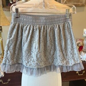 Gray Lace Ruffle Hem Mini Skirt FITS LIKE Womens Small